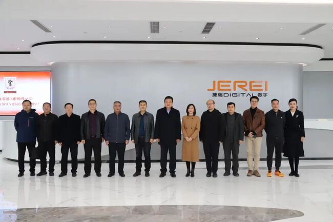 �ǻ�����Բ�����ͬ�Ļ� | �����ָ���˫̼�������ʶ��ڽ������ֳɹ��ٰ�