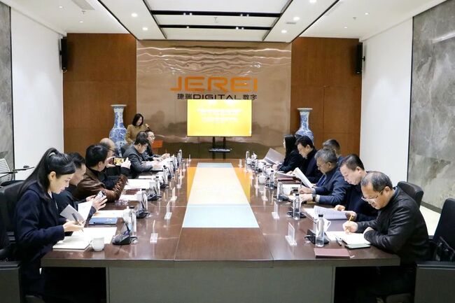 �ǻ�����Բ�����ͬ�Ļ� | �����ָ���˫̼�������ʶ��ڽ������ֳɹ��ٰ�